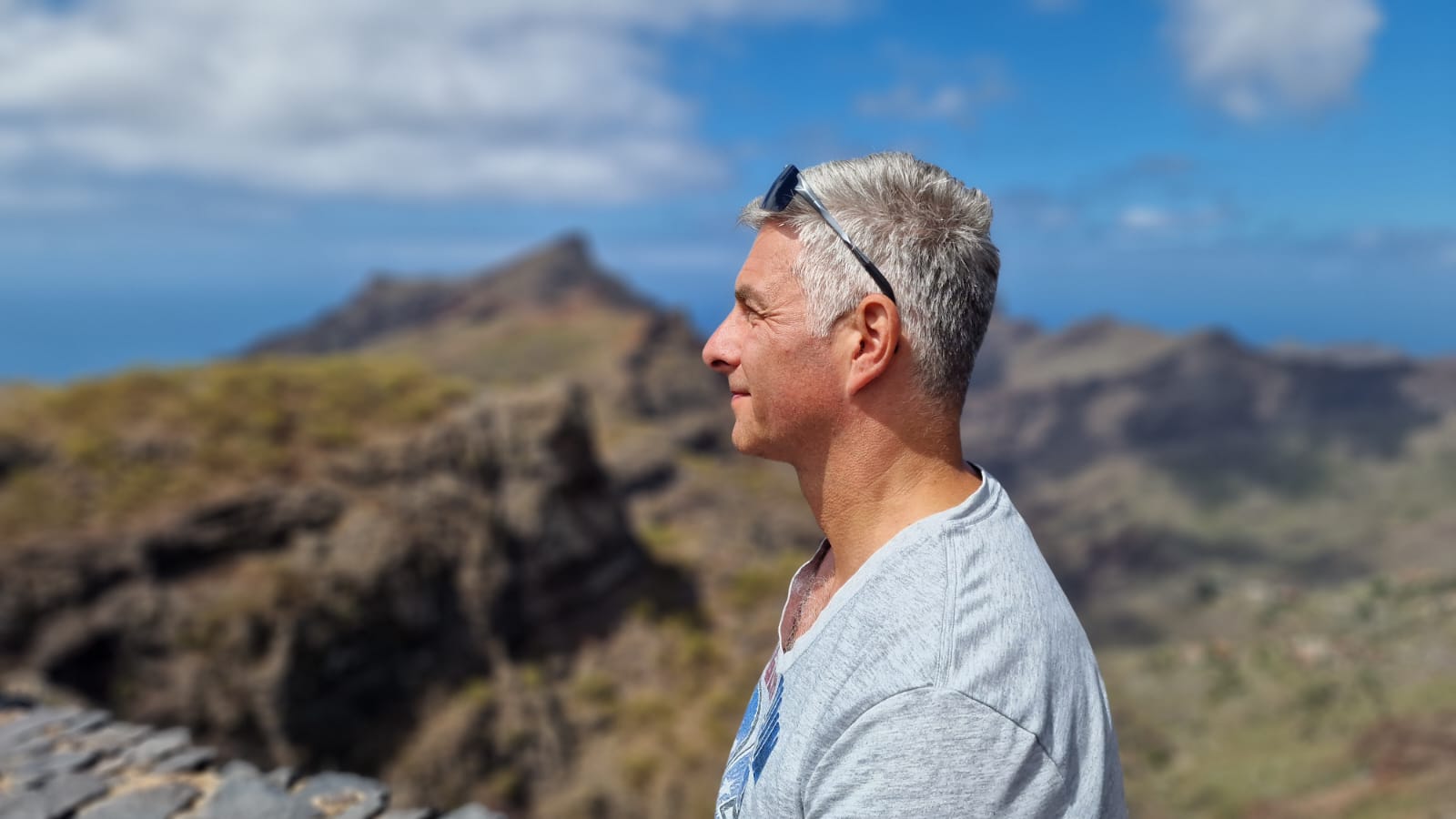 Andreas looking out over the Tenerife mountains